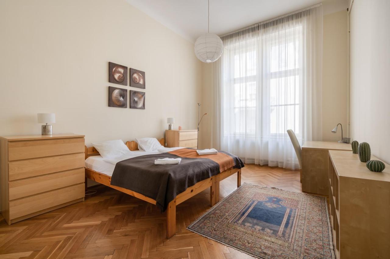 Lonyay Grand Central Budapesta Exterior foto
