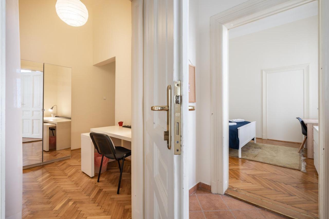 Lonyay Grand Central Budapesta Exterior foto