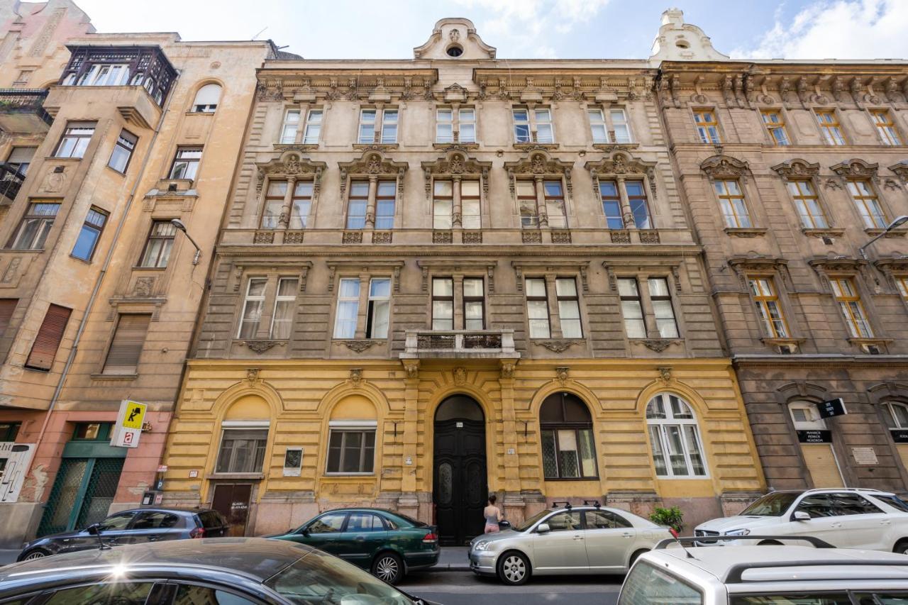 Lonyay Grand Central Budapesta Exterior foto